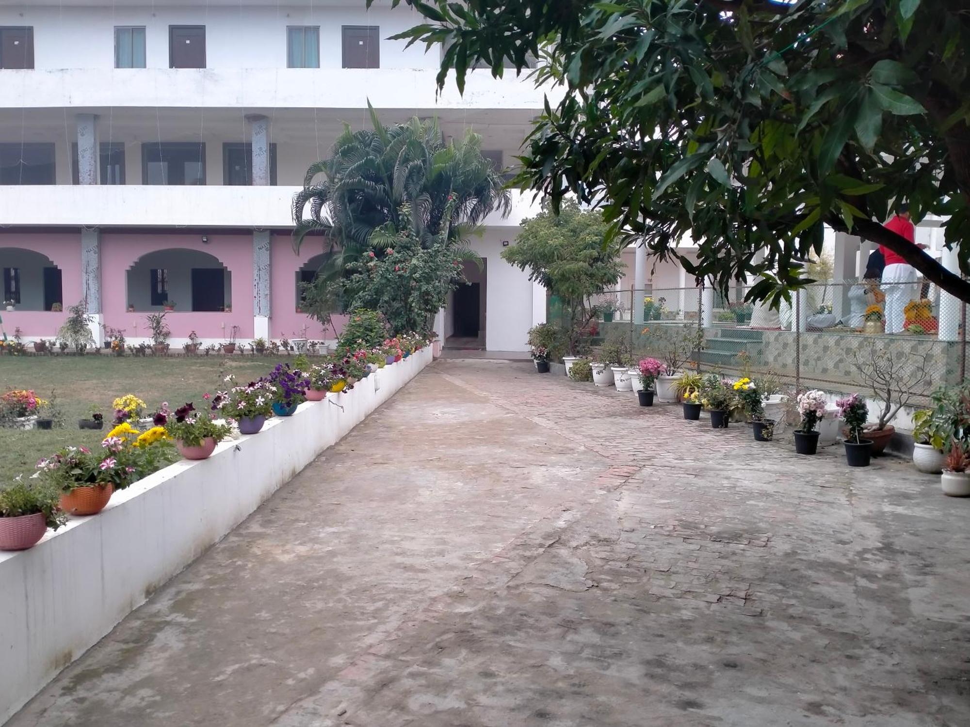 Vedic Villa Varanasi Exteriör bild