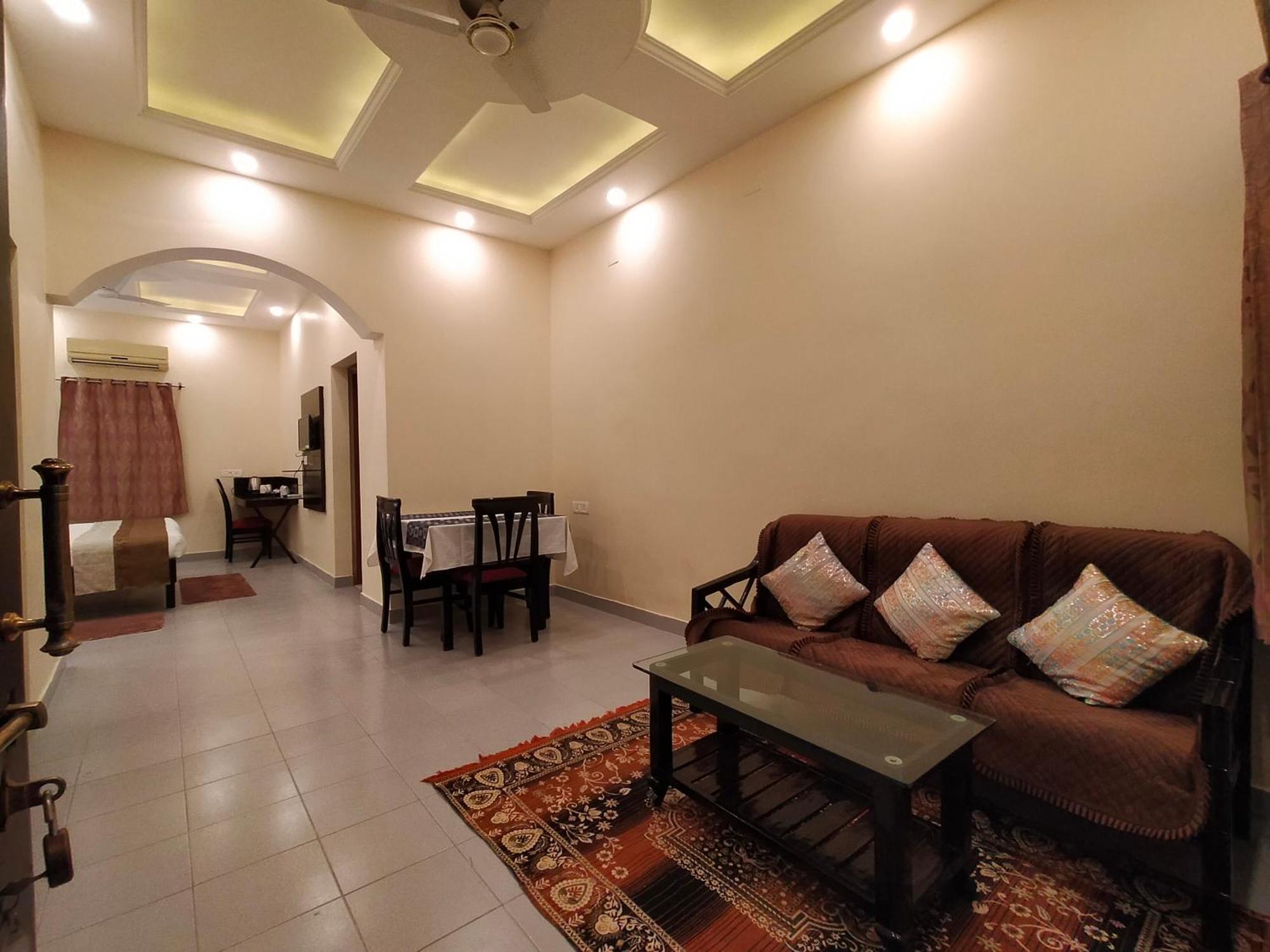 Vedic Villa Varanasi Exteriör bild