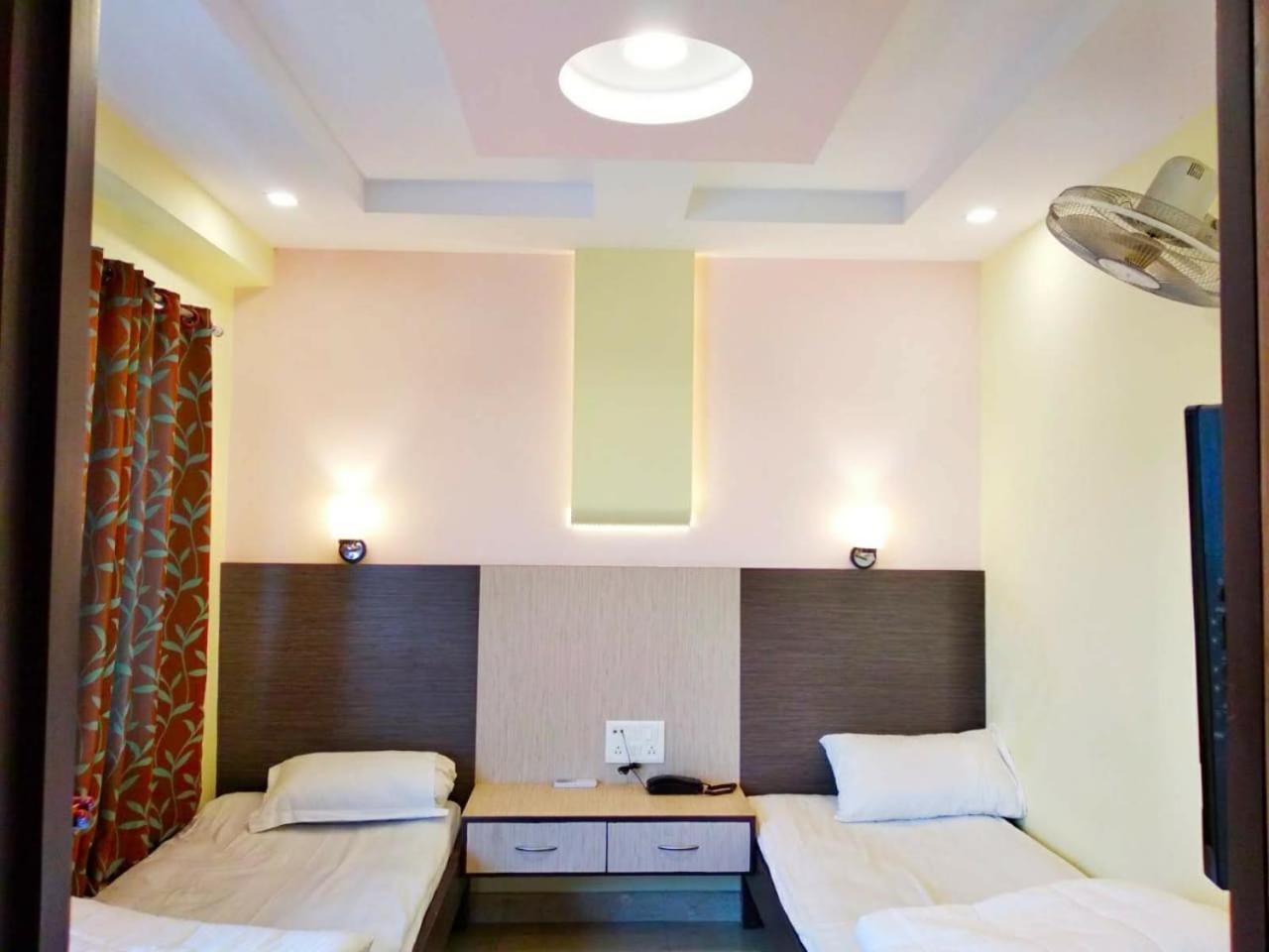 Vedic Villa Varanasi Exteriör bild