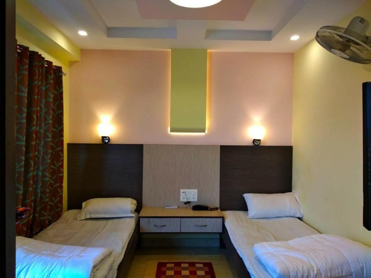 Vedic Villa Varanasi Exteriör bild